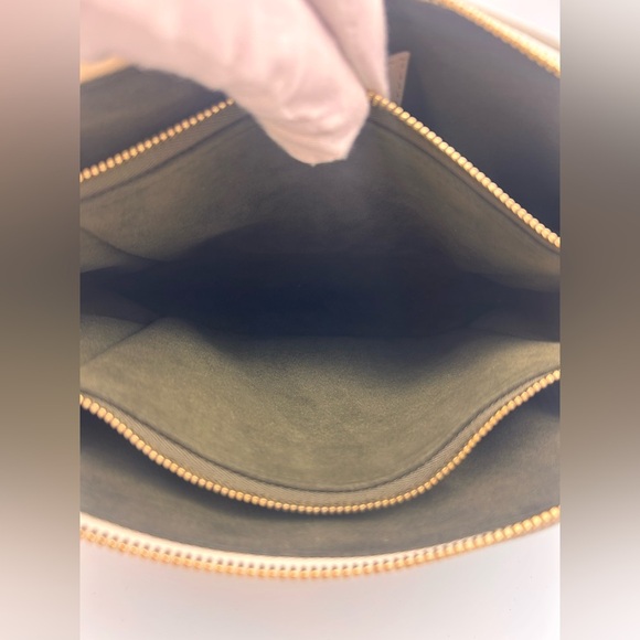 Louis Vuitton Coussin PM Cream Monogram Empreinte Gold Chain Strap - Picture 15 of 16